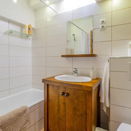 Apartament Boroka *